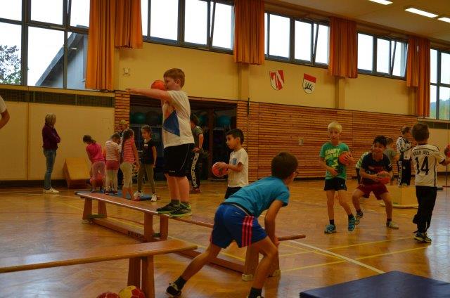 handballgrundschultag16-051