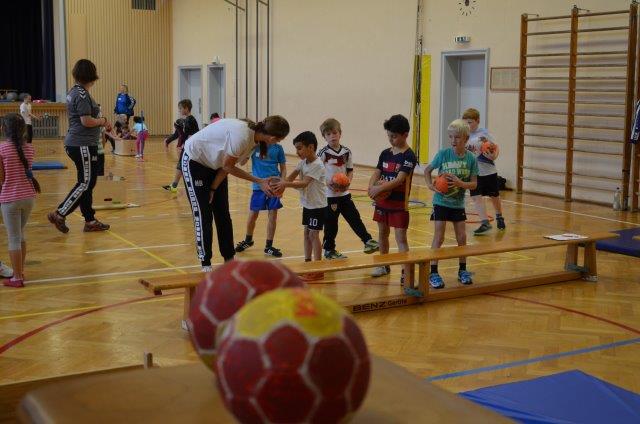 handballgrundschultag16-062